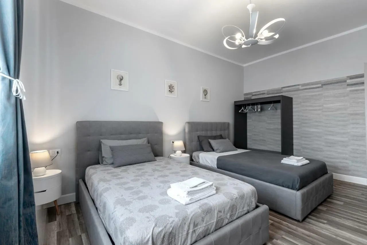 Amy Apartments, Sanzio 7 Milan 0*,  Italy